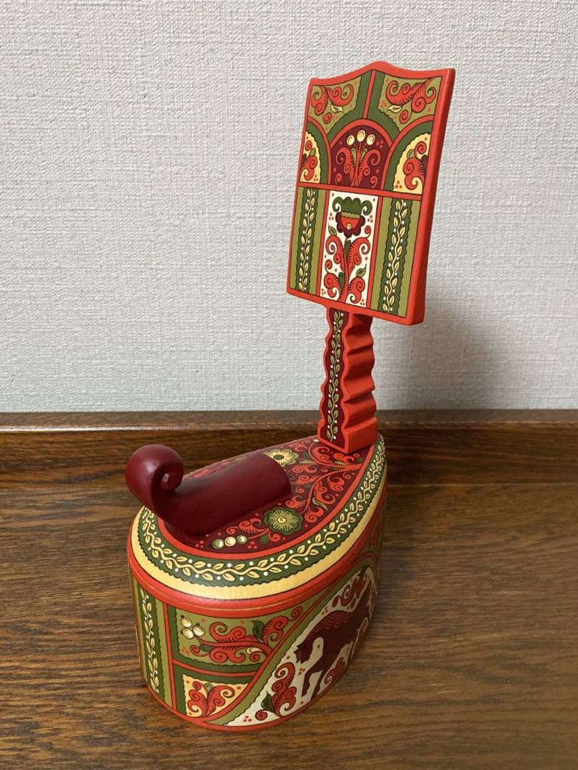 ロシア雑貨☆糸紡ぎの木製Box馬 小物入れ オリガ作マトリョーシカ