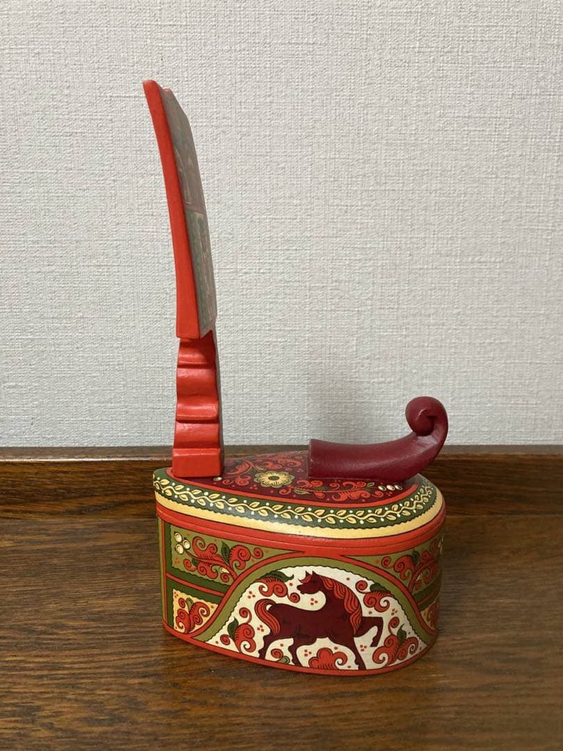 ロシア雑貨☆糸紡ぎの木製Box馬 小物入れ オリガ作マトリョーシカ