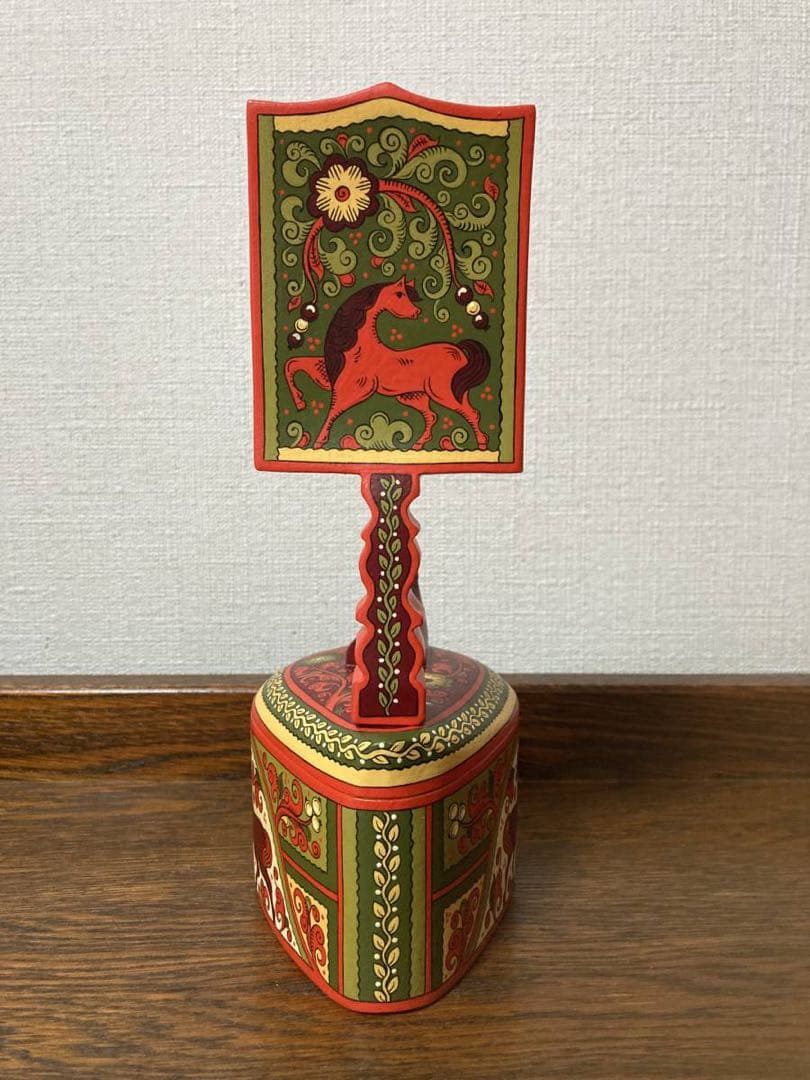 ロシア雑貨☆糸紡ぎの木製Box馬 小物入れ オリガ作マトリョーシカ