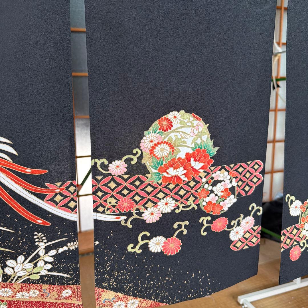 鳳凰模様の和風のれん　着物素材リメイク、ゴージャスな暖簾のれん！