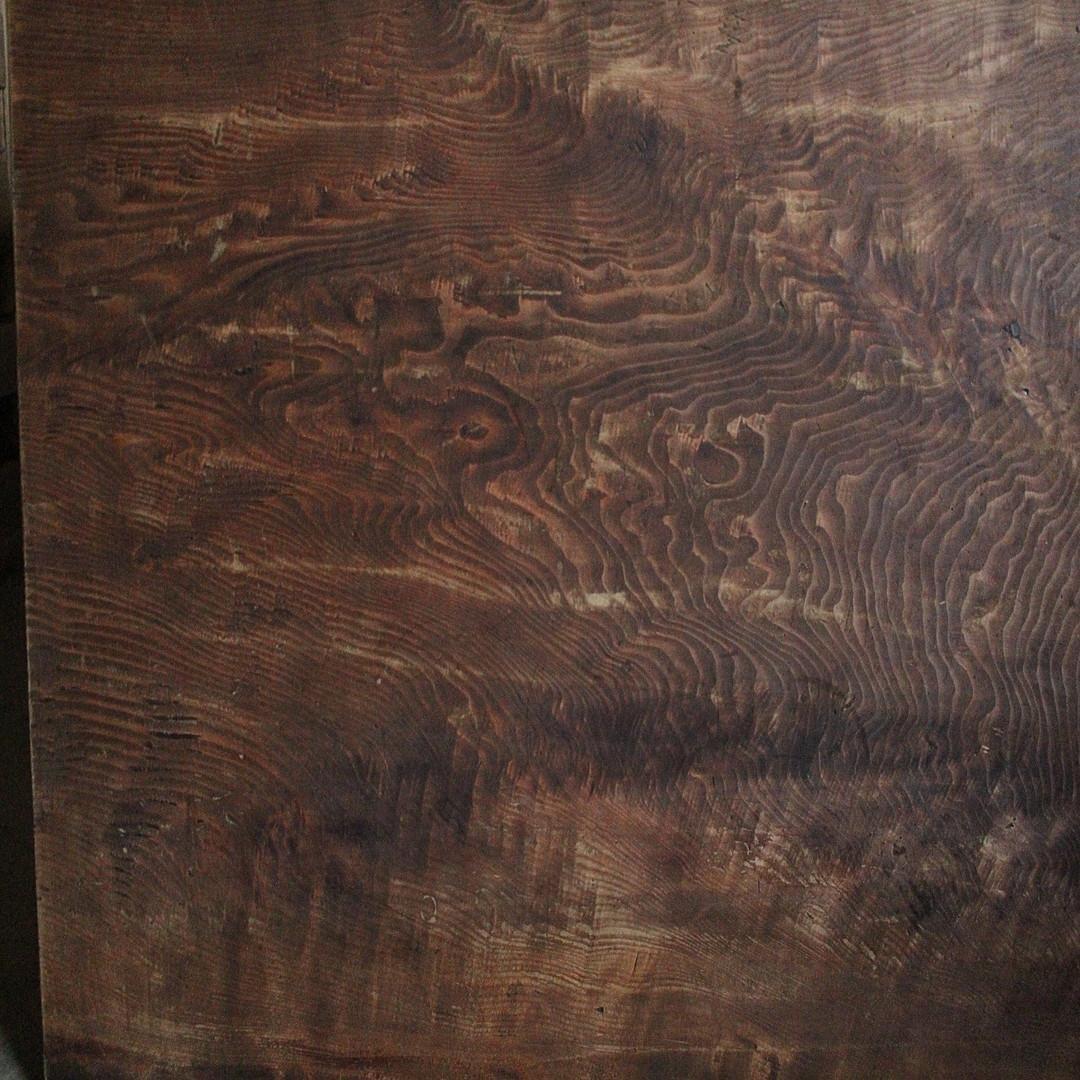 古く味のある木製のテーブル　ジャンク　作業台　テーブル　古家具　アンティーク