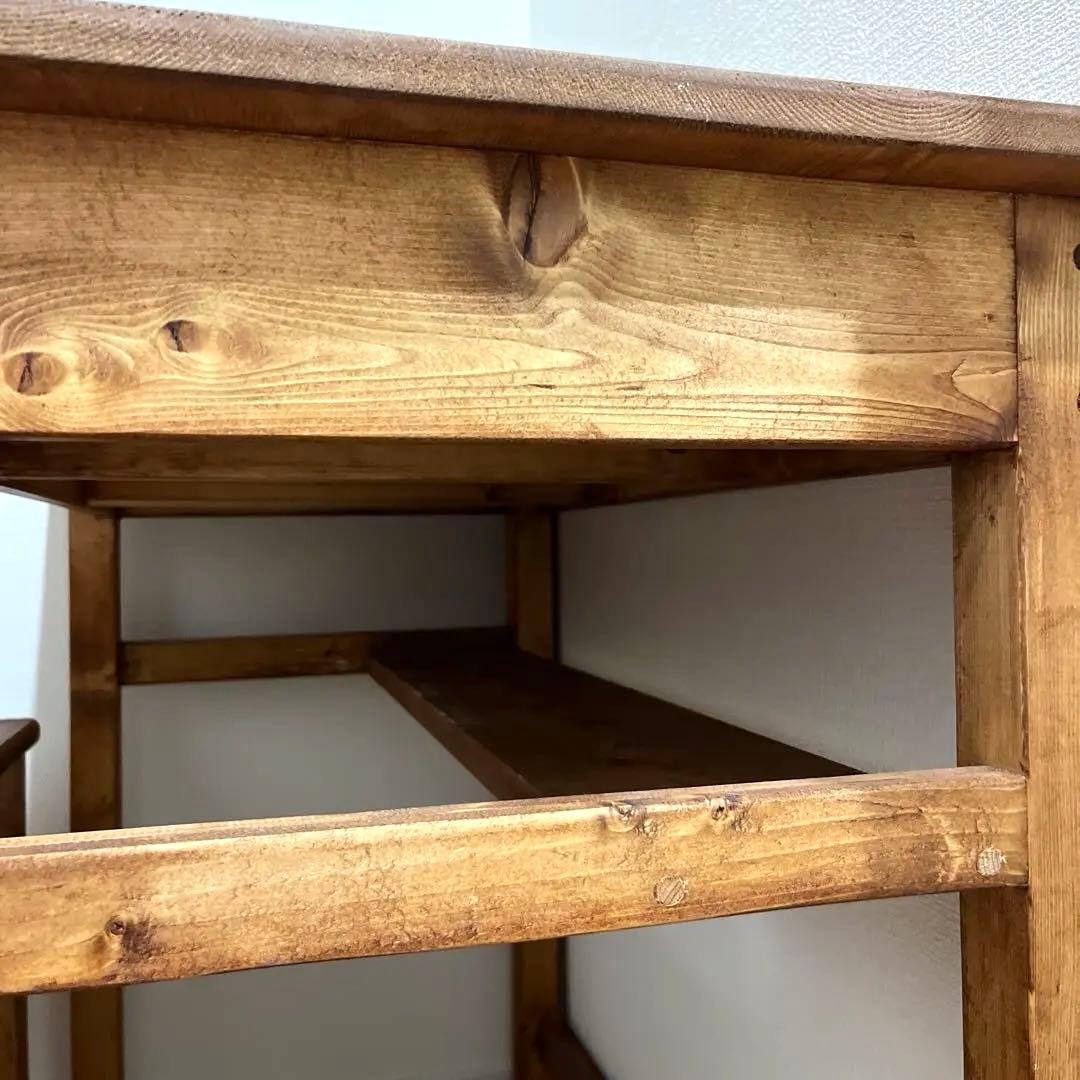 デスクとベンチの2点セット