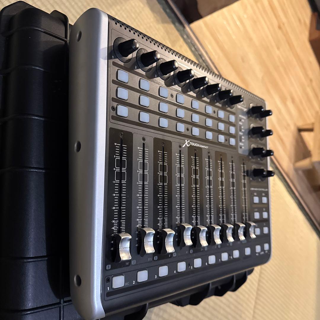 DTM・DAW Behringer X-Touch Compact