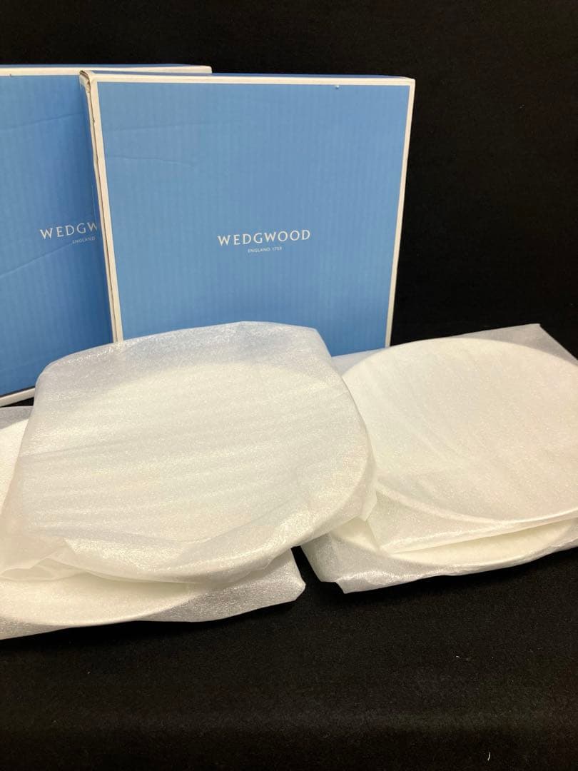 新品  WILD STRAWBERRY WHITE 皿4枚セット