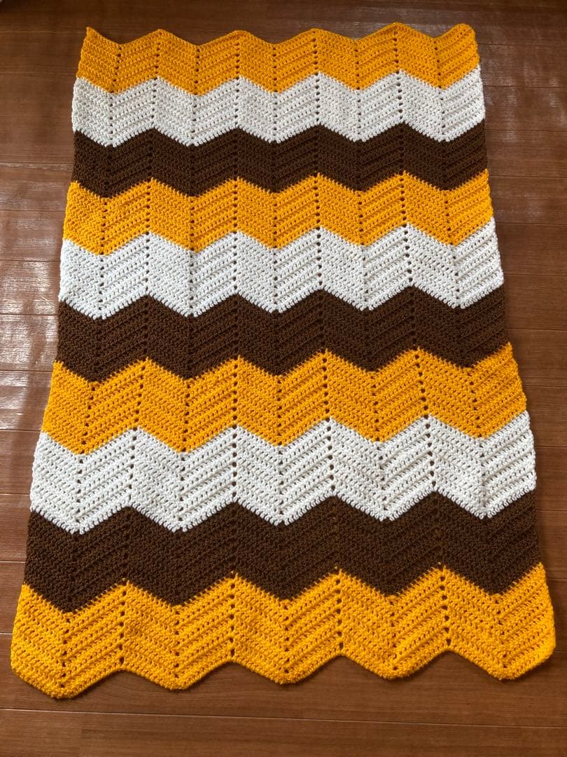 新品　ニットブランケット　グラニースクエア　モチーフ編み　レトロ雑貨　60年代