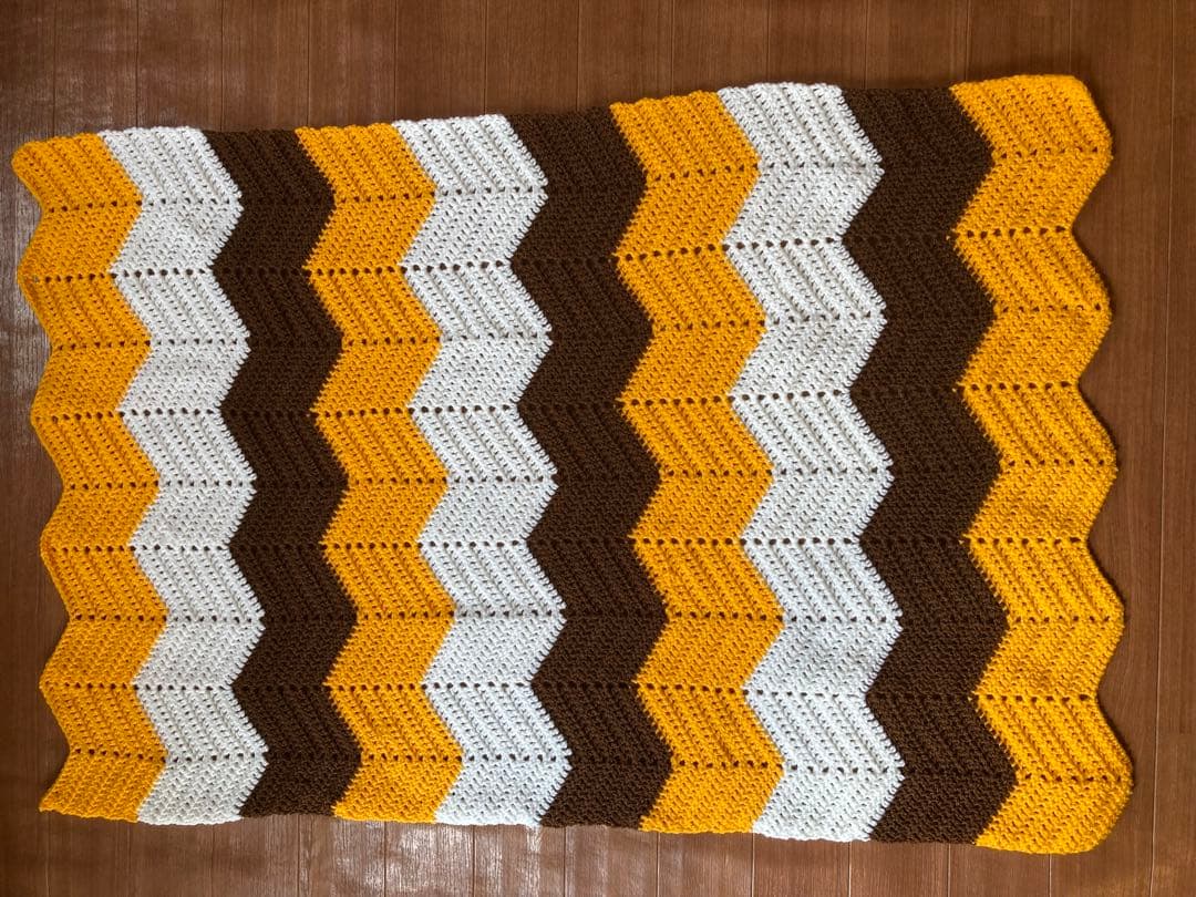 新品　ニットブランケット　グラニースクエア　モチーフ編み　レトロ雑貨　60年代