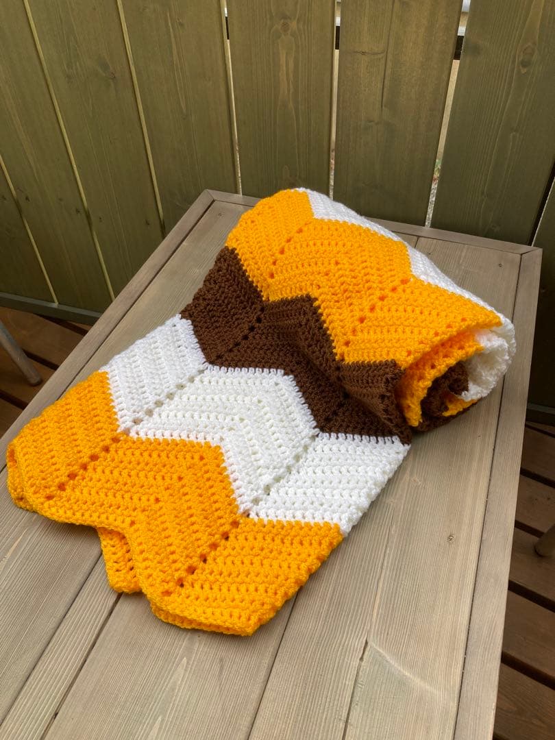 新品　ニットブランケット　グラニースクエア　モチーフ編み　レトロ雑貨　60年代