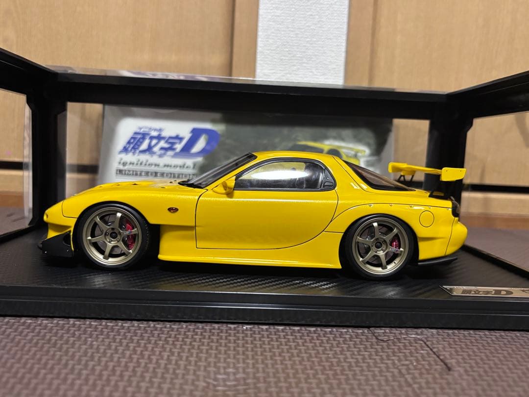 s*定様 イグニッションモデル 1/18 頭文字D FD3S RX-7