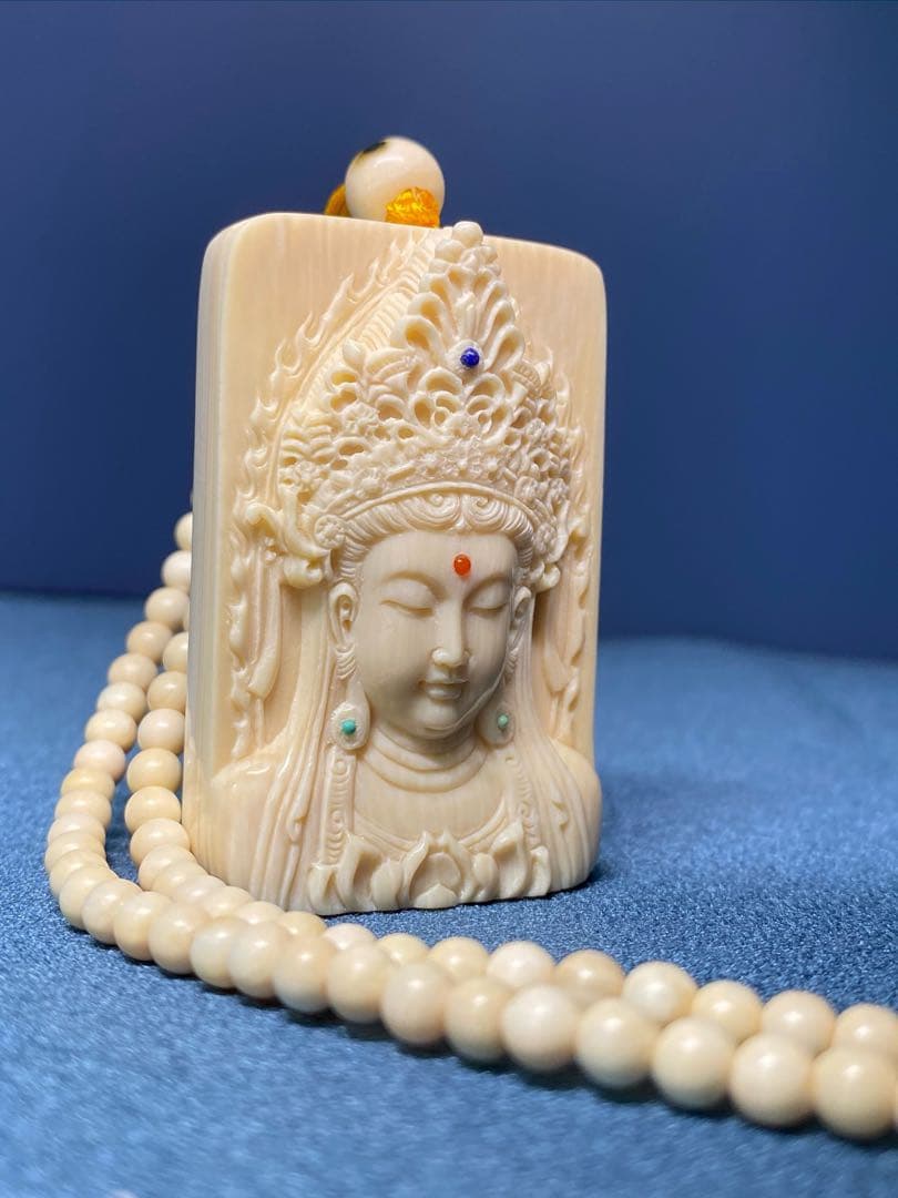天然マンモス牙美しい手作り彫刻 観音菩薩 ペンダント(45g)
