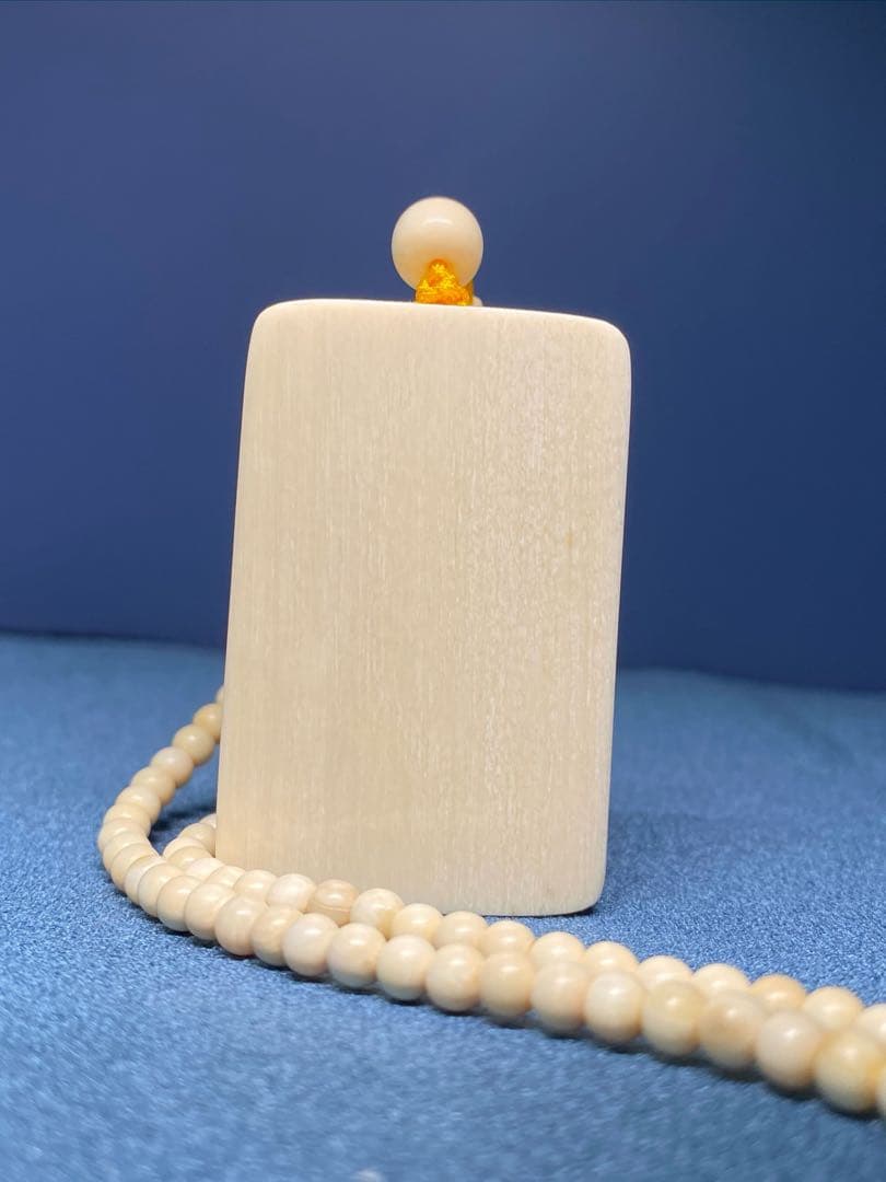 天然マンモス牙美しい手作り彫刻 観音菩薩 ペンダント(45g)