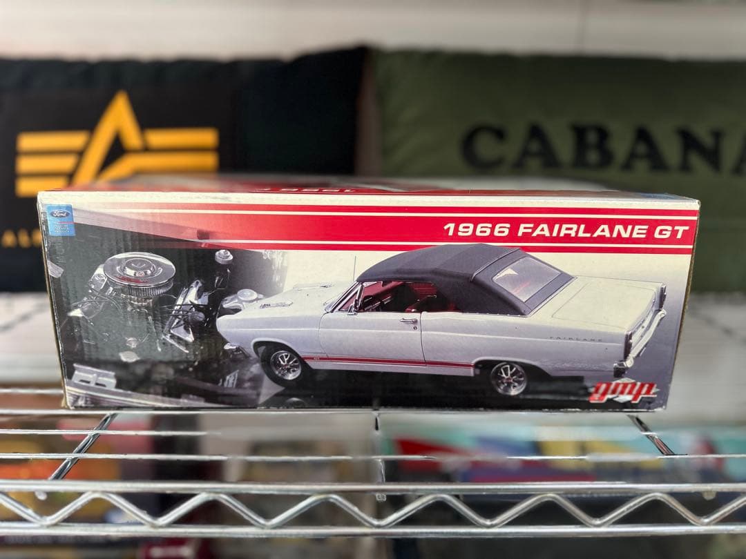 gmp製 1966 Ford Fairlane GT 1/18 限定品 - メルカリ
