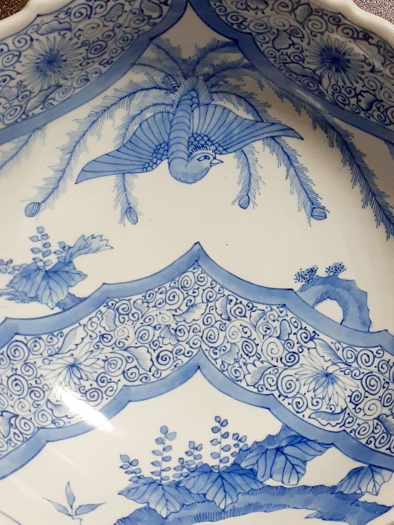 【名品❗】江戸時代後期　古伊万里　染付　鳳凰に桐葉に渦巻き花唐草文様　変形大鉢