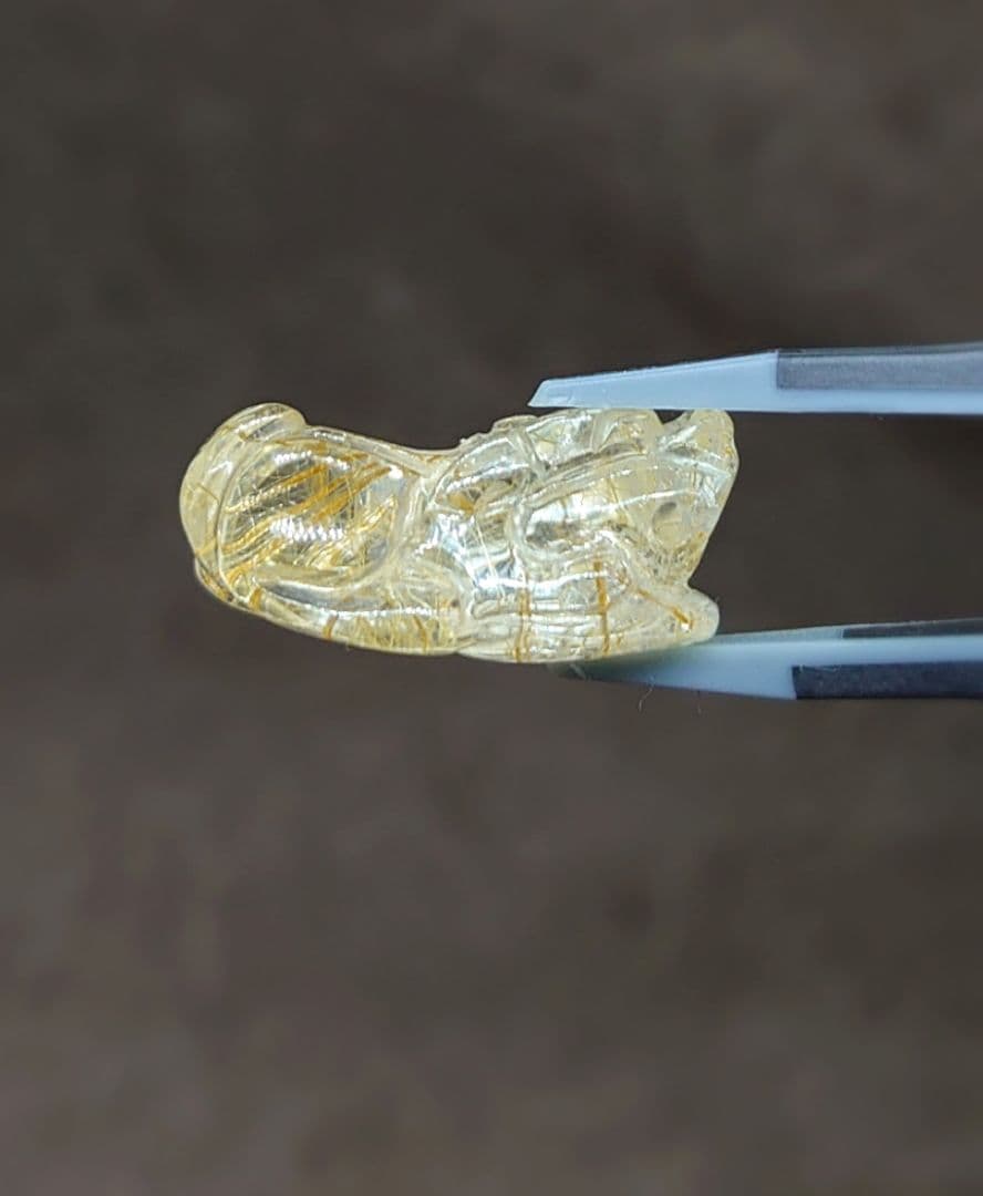 貔貅(ヒキュウ)置物 ルチルクォーツ