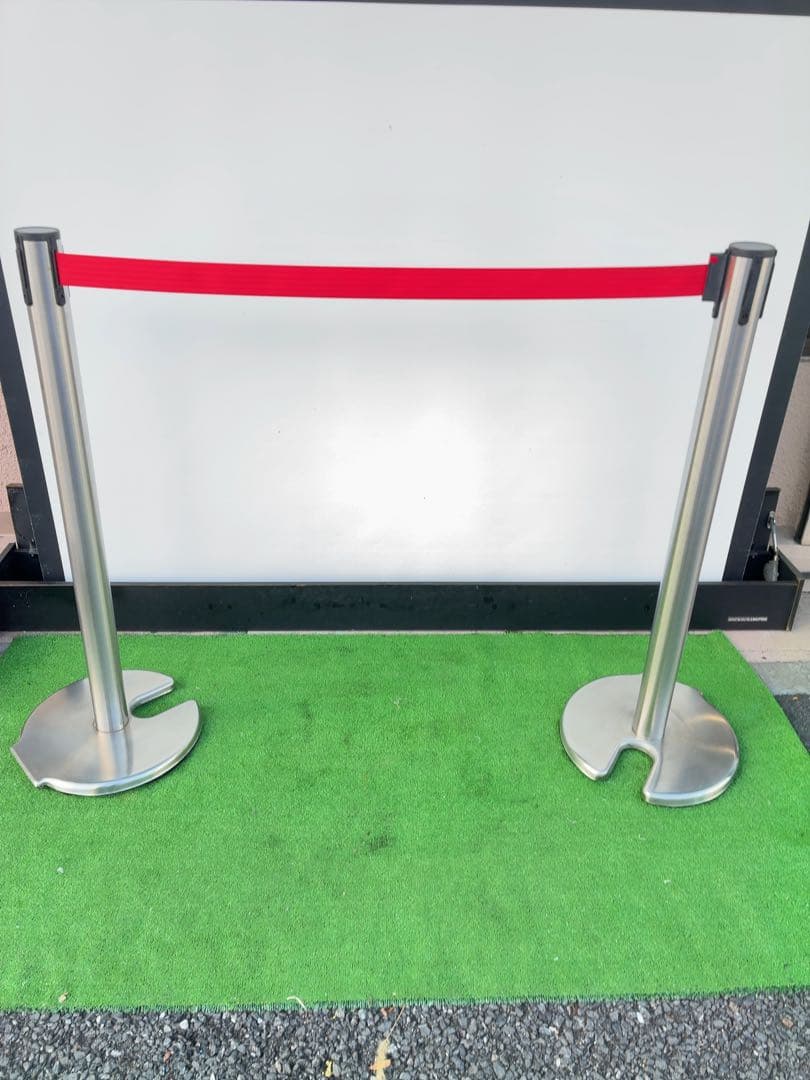 移動ローラー付き ベルトパーテーション2本売り