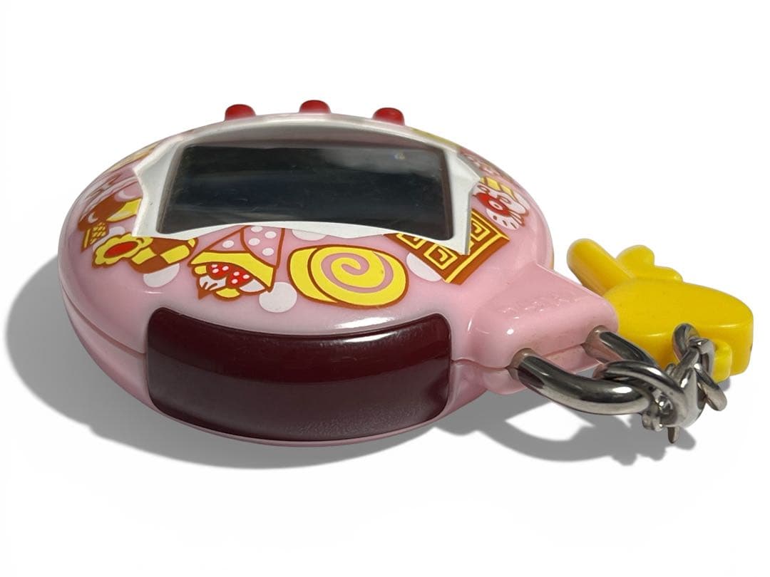 いぇー！ふぁみりーイロイロ！たまごっちプラス ふぁみたまおやつ