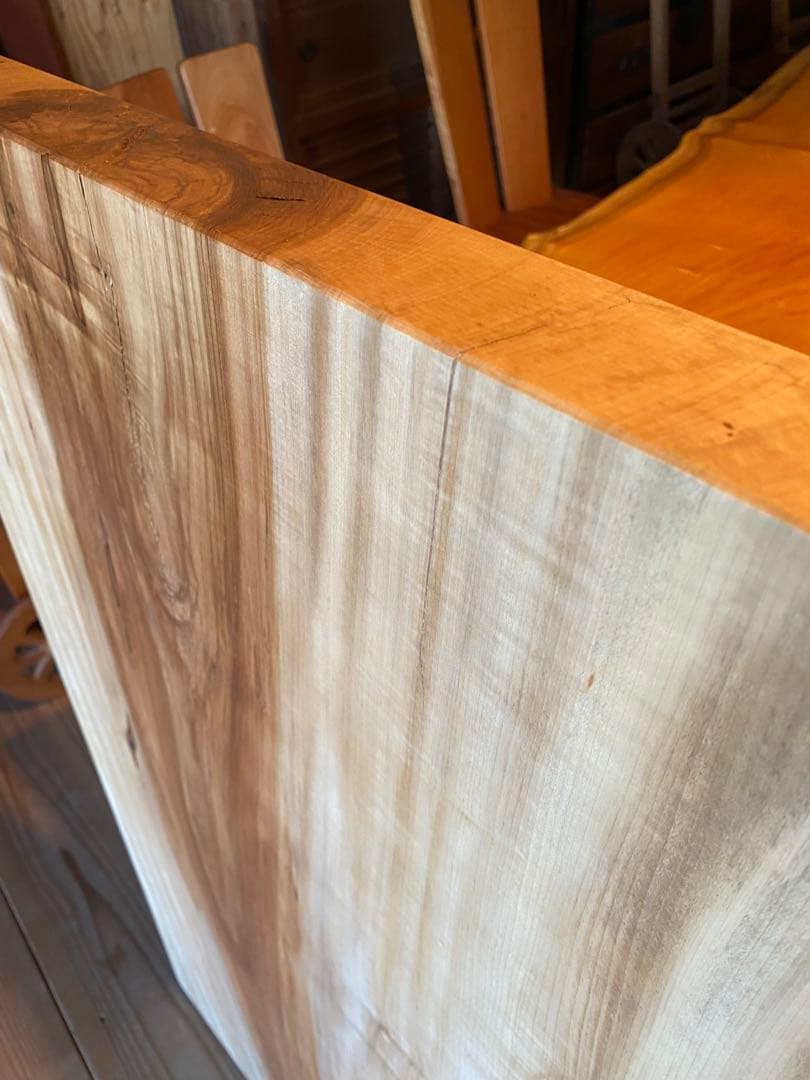 栃一枚板　スポルテッド杢　天板