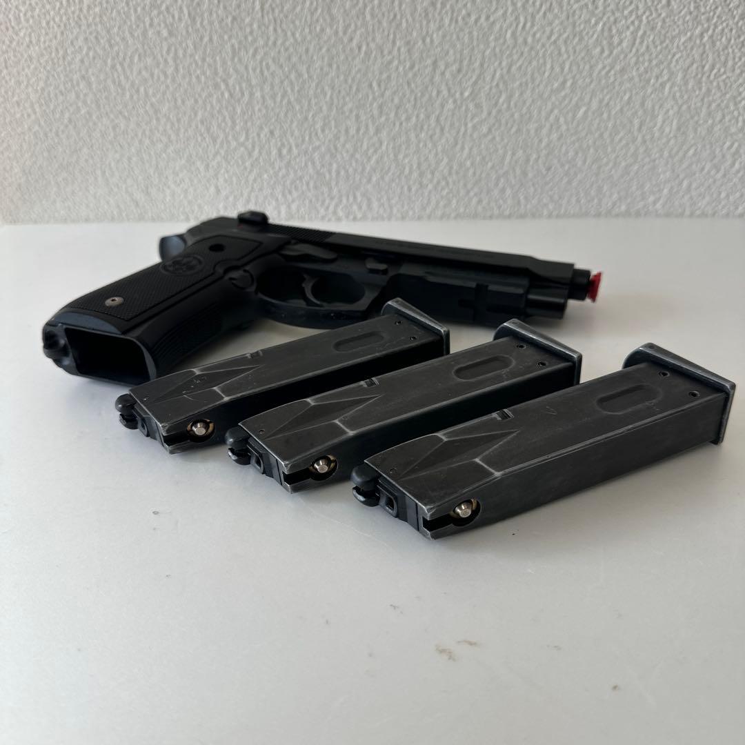 3*s様 東京マルイ ガスブローバック M9A1 マガジン3本付き