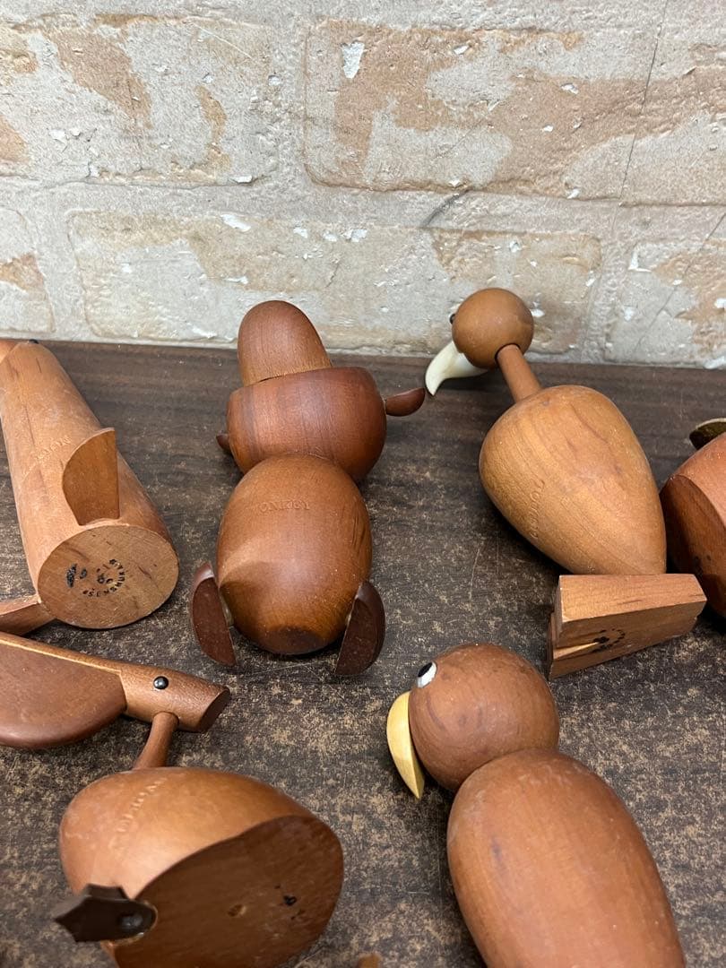 E2【used】 千趣会 ロイヤルペット 12種 木製置き場