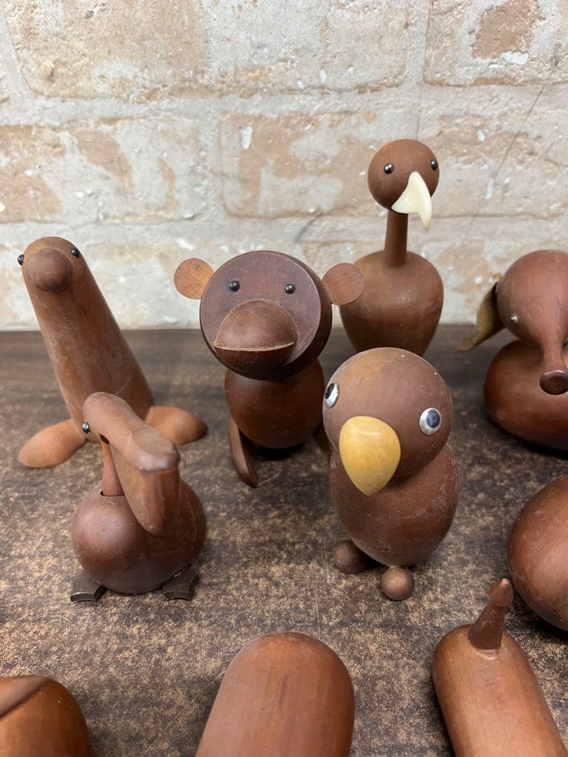 E2【used】 千趣会 ロイヤルペット 12種 木製置き場