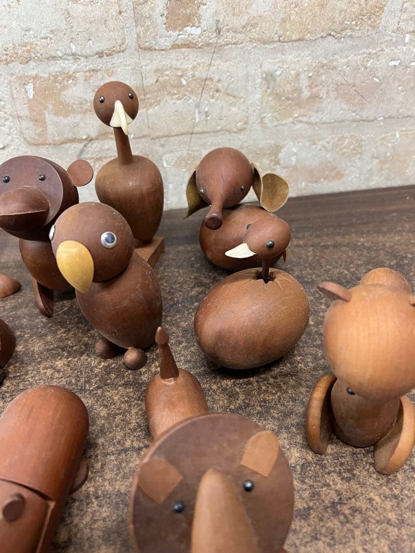 E2【used】 千趣会 ロイヤルペット 12種 木製置き場