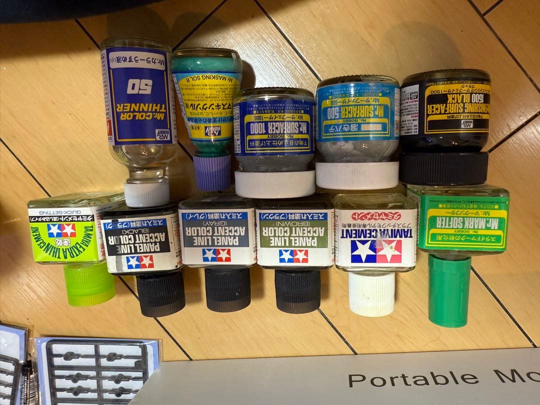 模型用品　プラモデル　工具　塗料　ペンサンダー