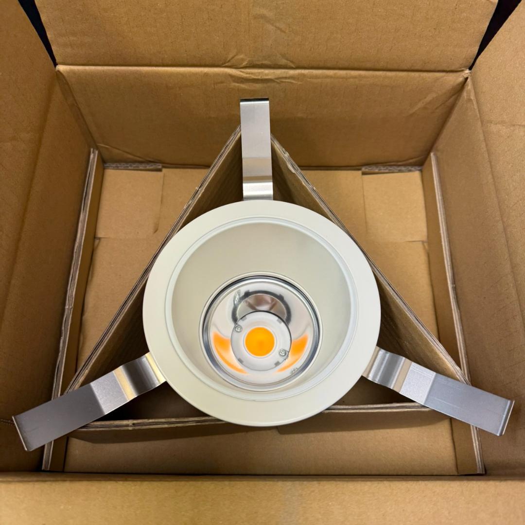 ★未使用　DAIKO　LEDダウンライト　埋込穴φ125