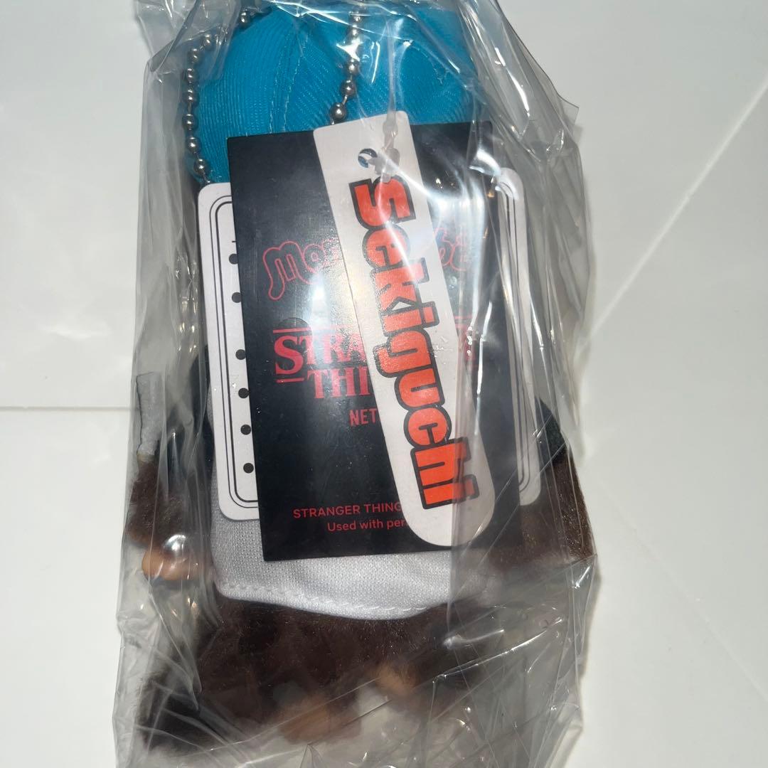 新品未使用 モンチッチ キーチェーン ストレンジャーシングス コラボ