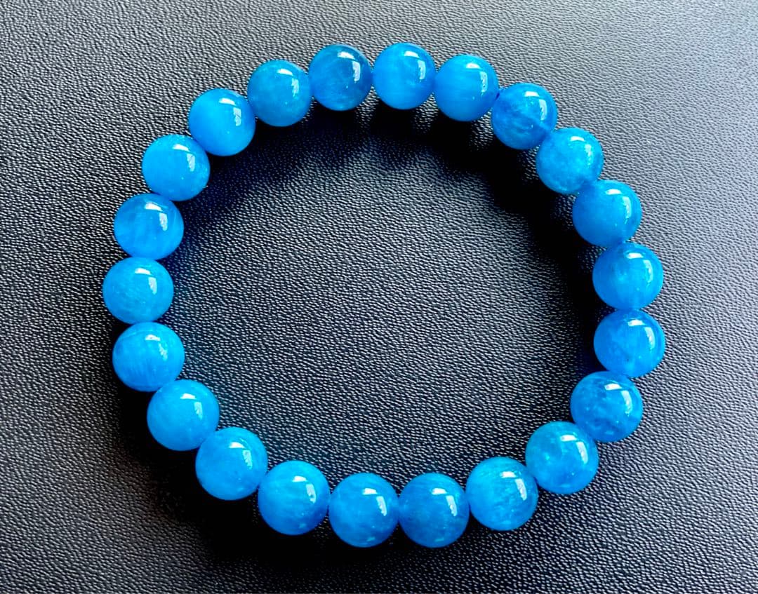 究極品質　未来への指針と絆を象徴する守護石　ネオンブルーアパタイトキャッツアイ