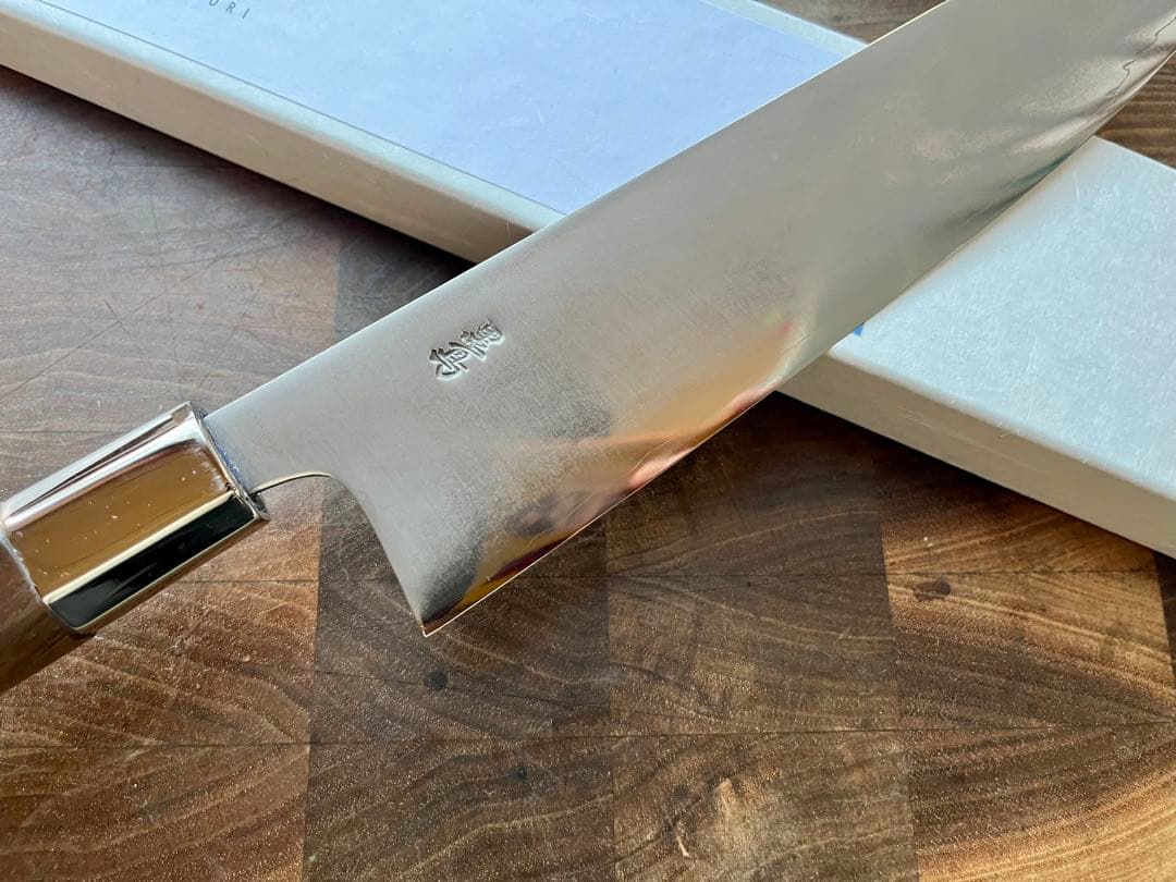 黒鳥鍛造　銀三　霞　牛刀　210mm 包丁　洋包丁　ステンレス　土佐打刃物