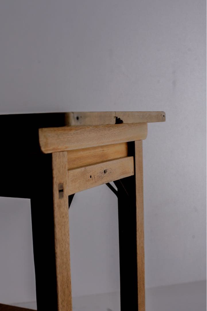 ラワン 杉 無垢材 サイドテーブル　勉強机　アンティークテーブル　古家具