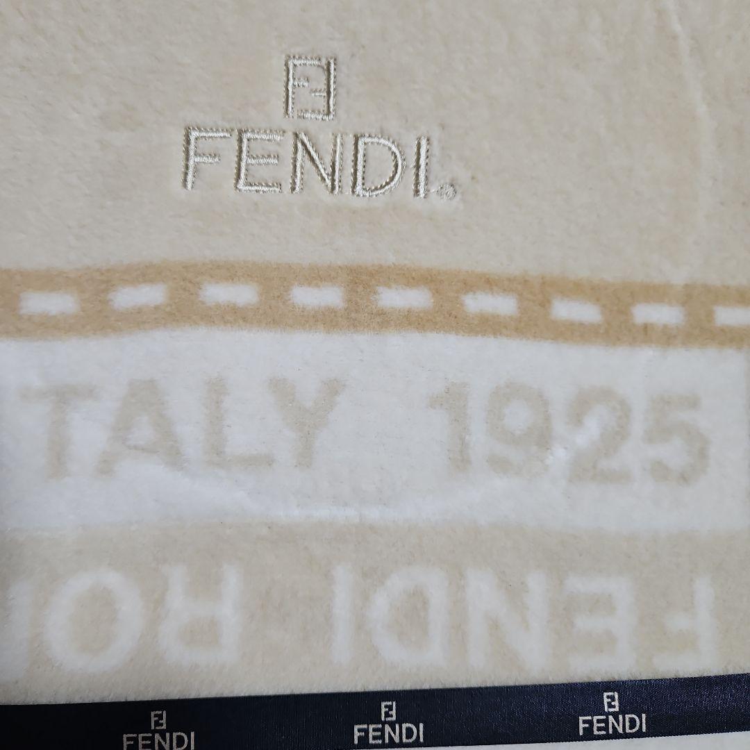 FENDI　フェンディ　綿毛布