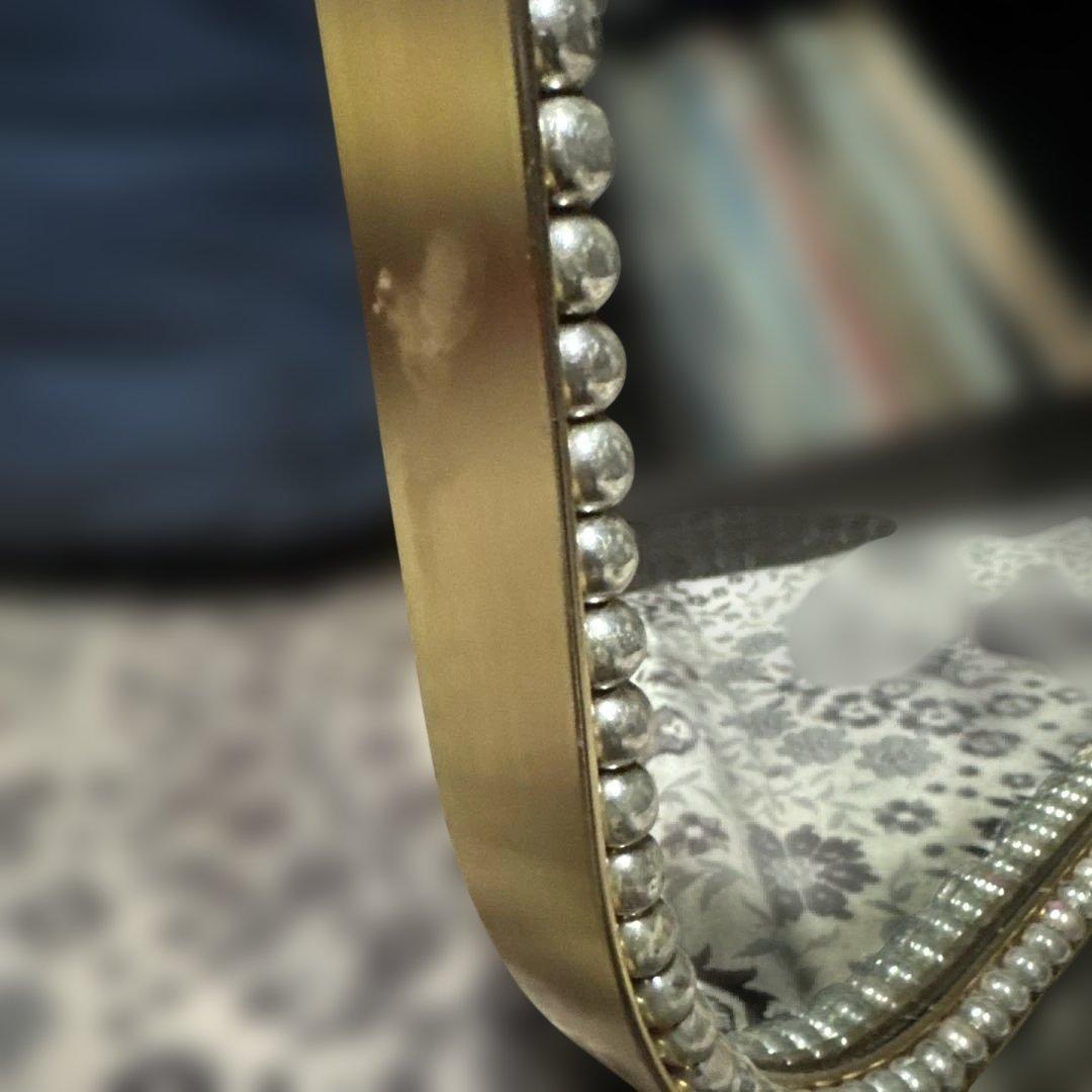 本日限定お値引き中　アンティーク　ミラー　ゴールド装飾