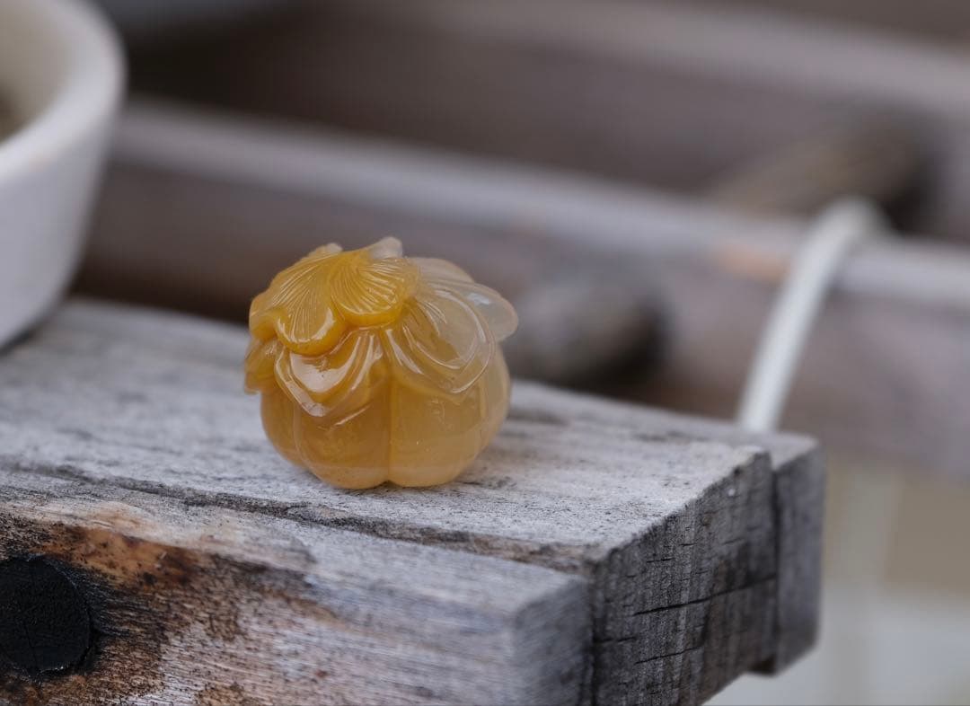 ゴビ石−1412 ゴビ瑪瑙　『銀杏』和菓子　彫刻