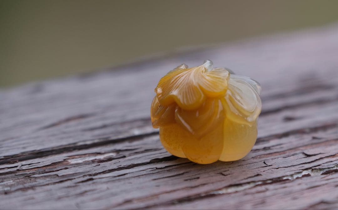 ゴビ石−1412 ゴビ瑪瑙　『銀杏』和菓子　彫刻