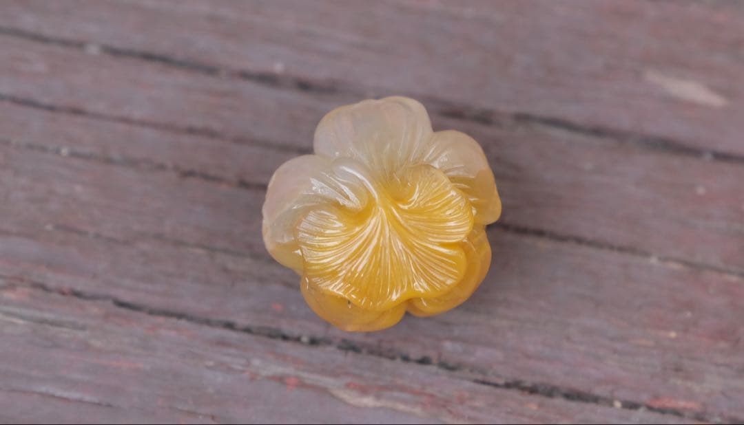 ゴビ石−1412 ゴビ瑪瑙　『銀杏』和菓子　彫刻