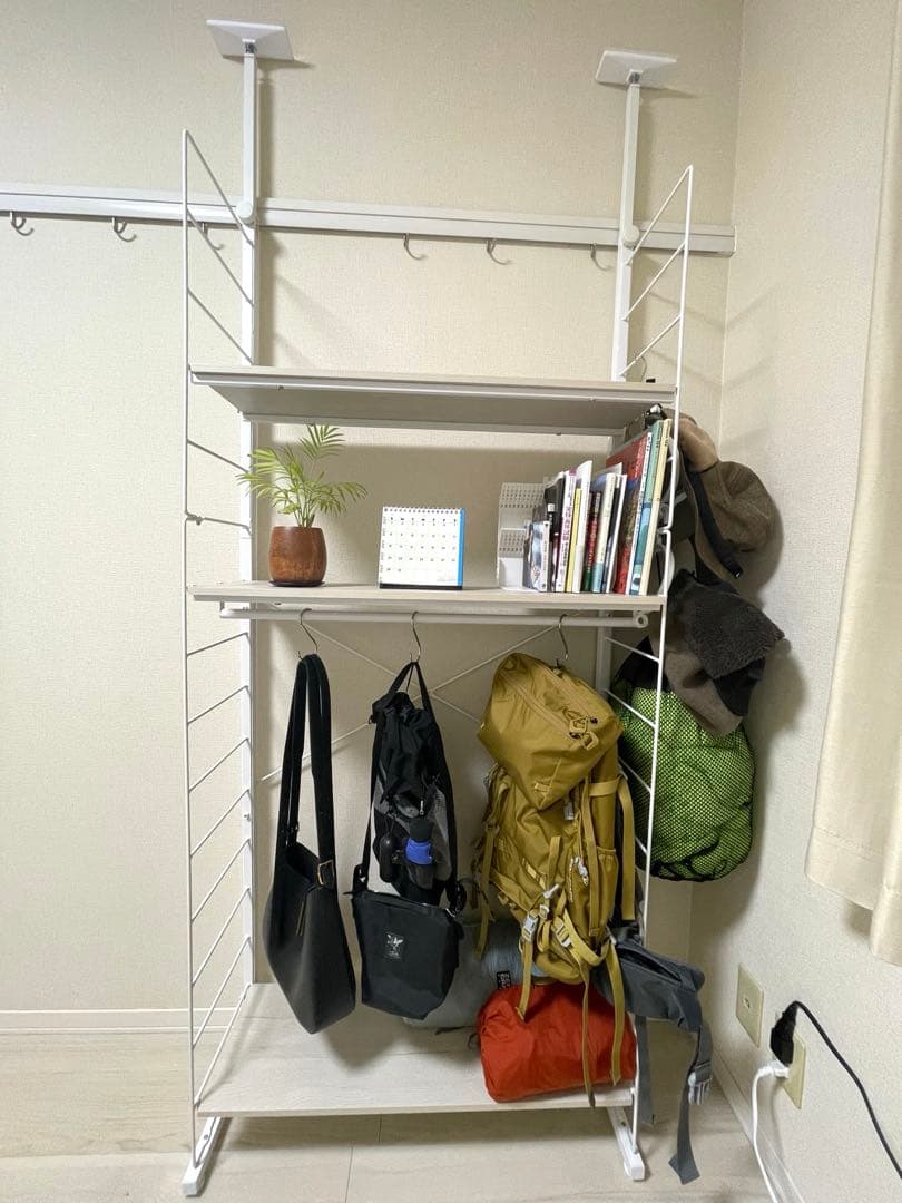 ニトリ　突っ張り壁面収納ワードローブNポルダ(ホワイトウォッシュ)