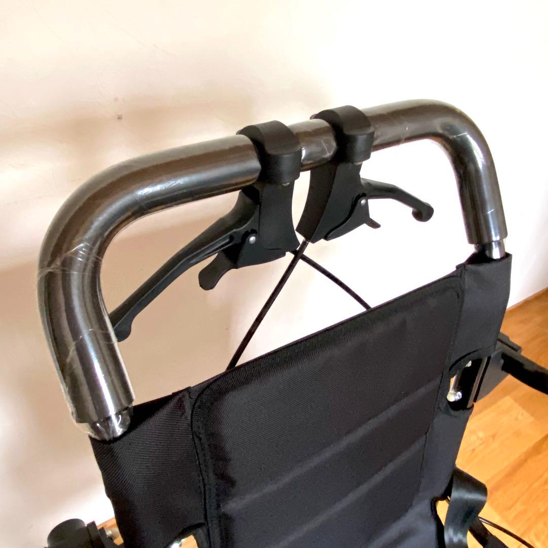 軽量 コンパクト 折り畳み 軽量車椅子 介助型 介助ブレーキ付き ノーパンク