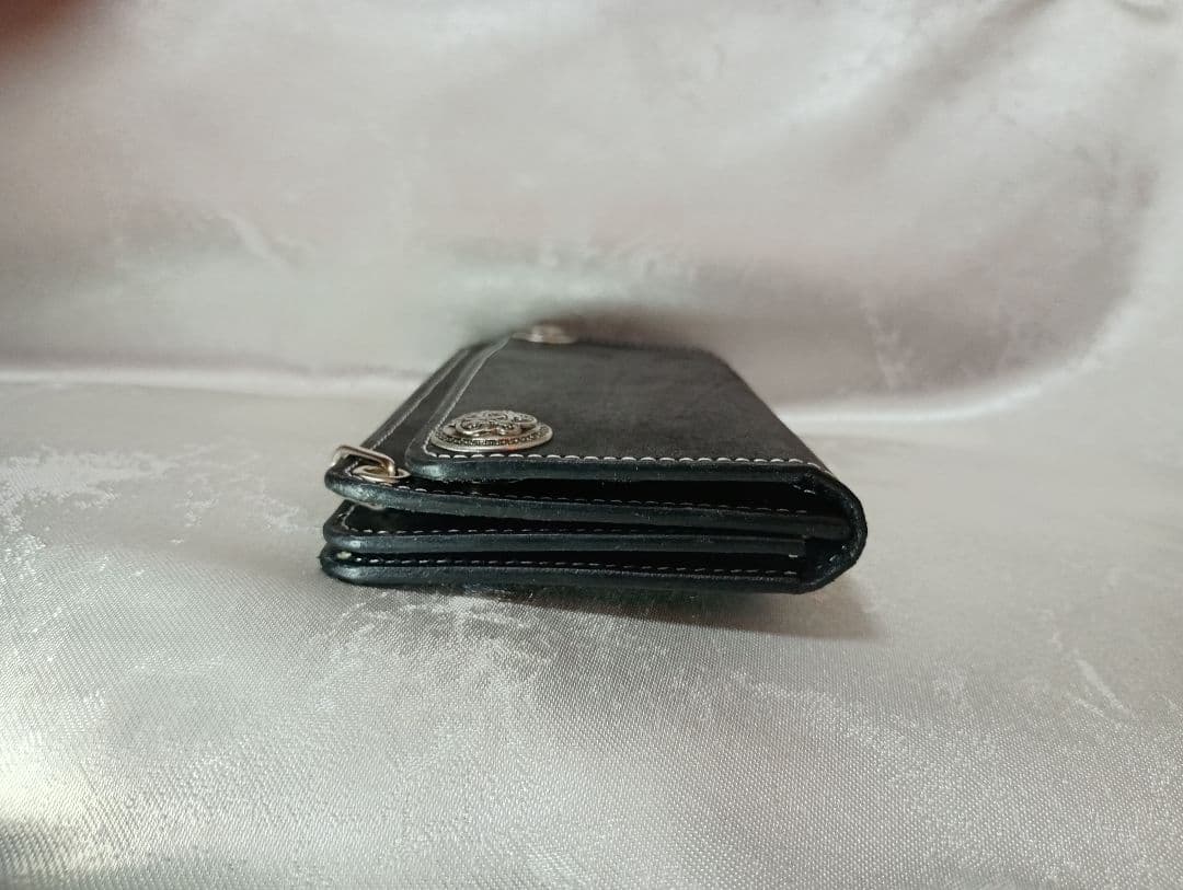 黒色　トラッカーウォレット　牛革　レザー　植物タンニン鞣し　三層二つ折り