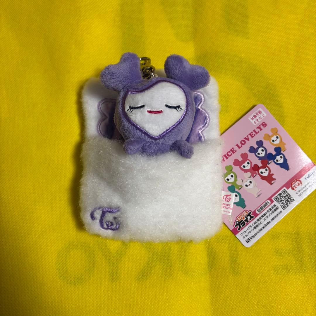 TWICE LOVELYS GIGO限定 おふとんリールパスケース サナ ① - メルカリ