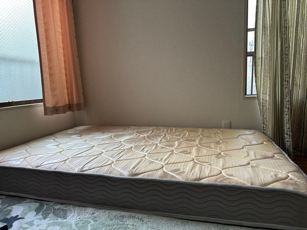 【美品】セミダブルマットレス