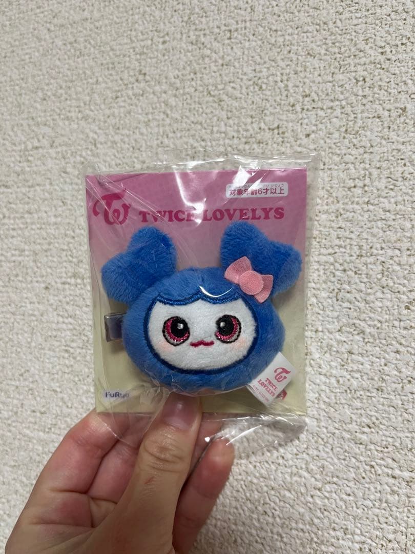 GiGO限定】 TWICE LOVELYS ぬいぐるみヘアピン ツウィ - メルカリ