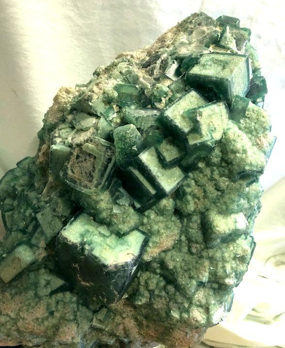 【希少】特大原石　天然石　フローライト　激レア　サイコロ状　インテリア