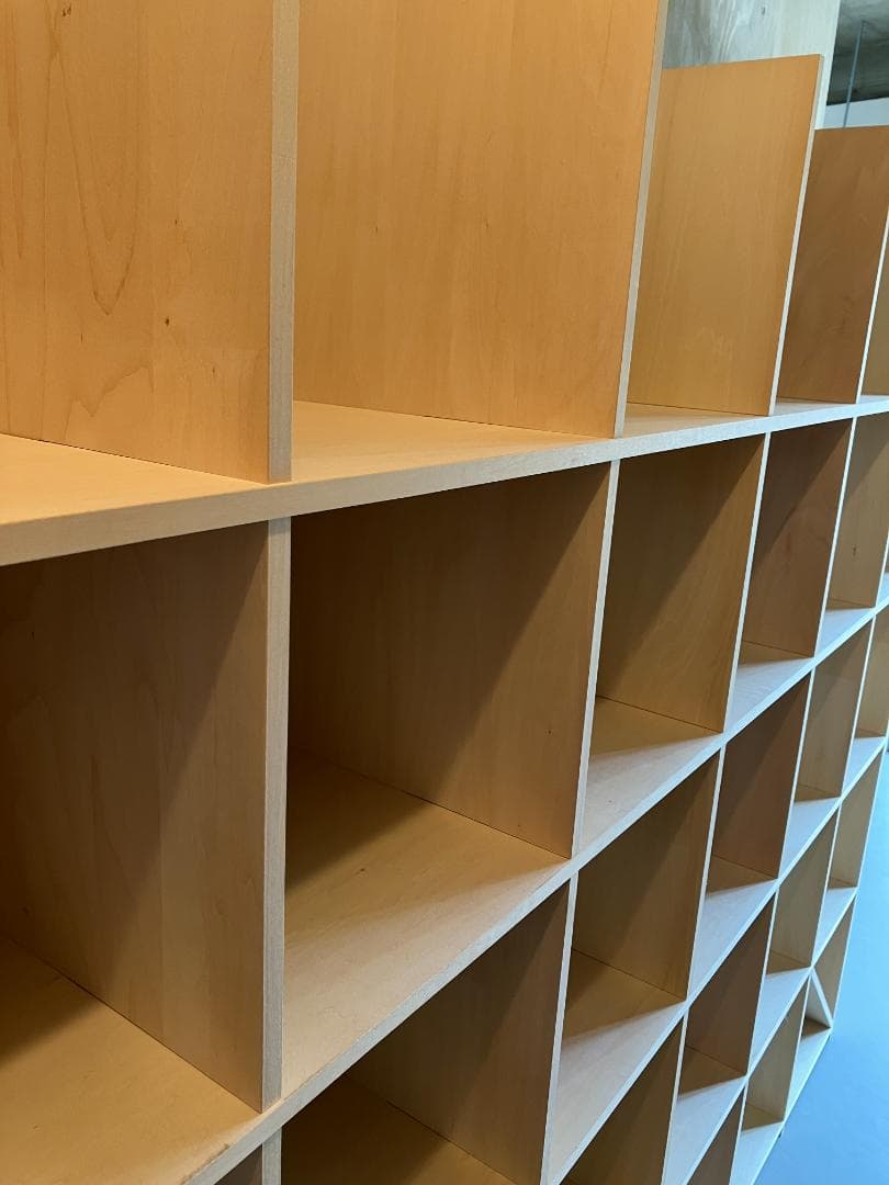 【伊勢原さま専用】マルゲリータ 壁一面の本棚 奥行350mm 縦5コマ×横7コマ