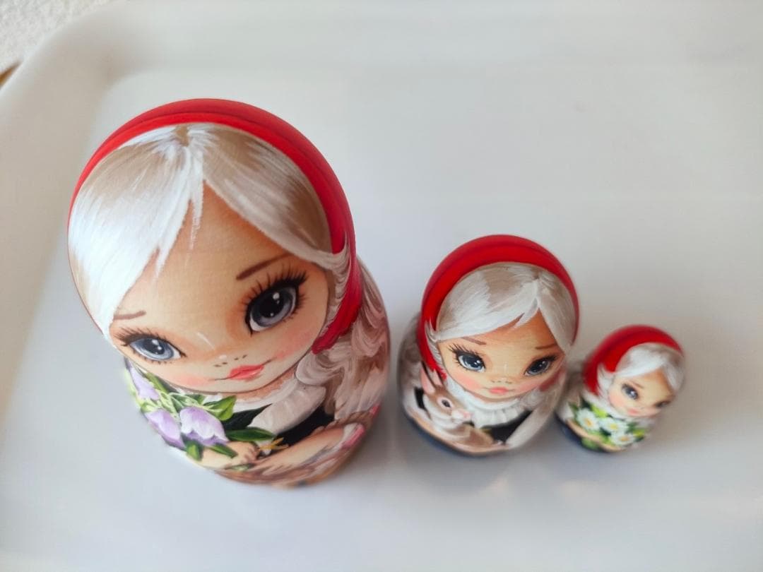 【CBT114】10cm級 マトリョーシカ (中) スベトラーナ 赤ずきんちゃん
