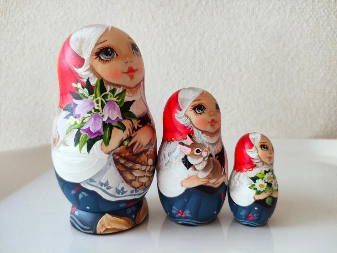 【CBT114】10cm級 マトリョーシカ (中) スベトラーナ 赤ずきんちゃん
