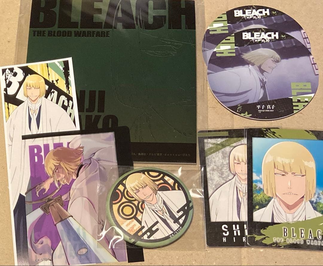 BLEACH 平子真子 缶バッジ 色紙 ステッカー 他 8点 - メルカリ