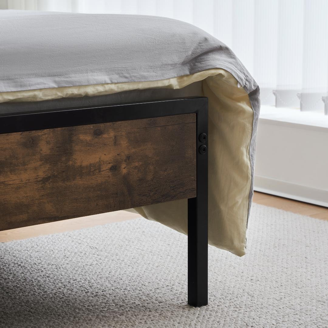 S ベッドフレーム シングル シングルベッド パイプベッド コンセント付き