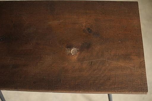 古い小ぶりな古い鉄脚と古材のテーブル　机　作業台　古家具　古道具