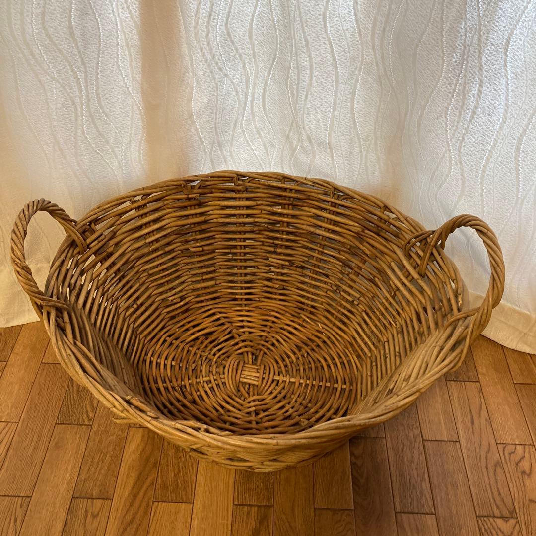 カゴ　特大　籐　2点