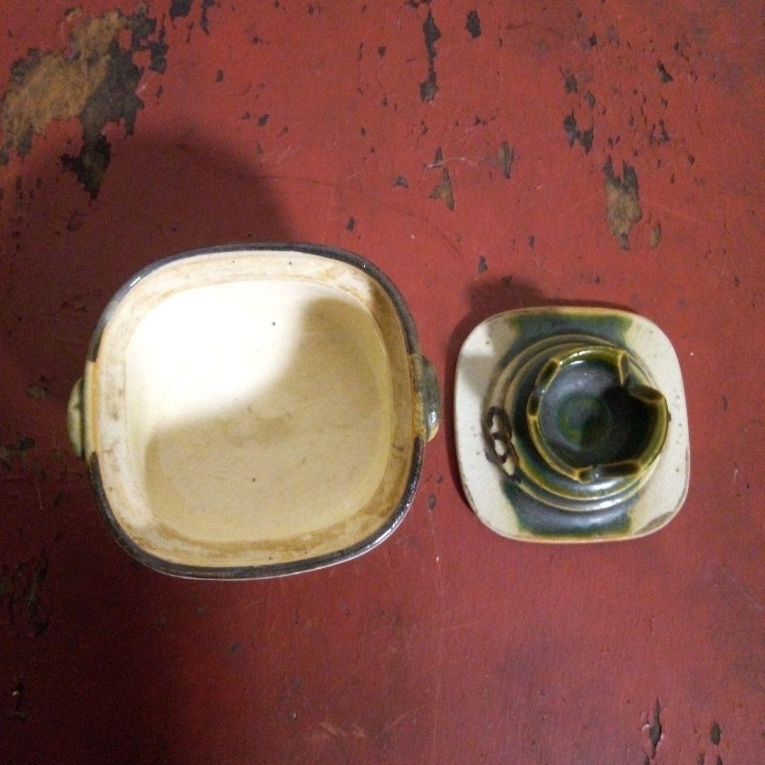 古い織部の香合